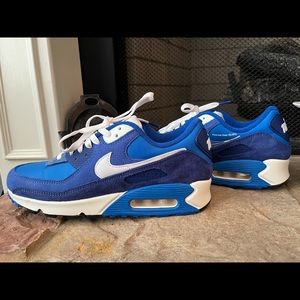 Blue Nike sneakers SOLD